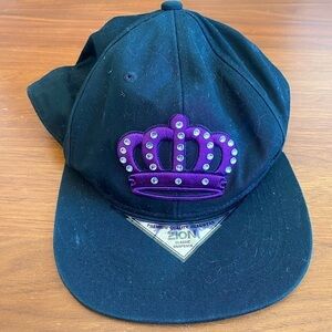 Genuine Merchandise Zion Crowned King Hat